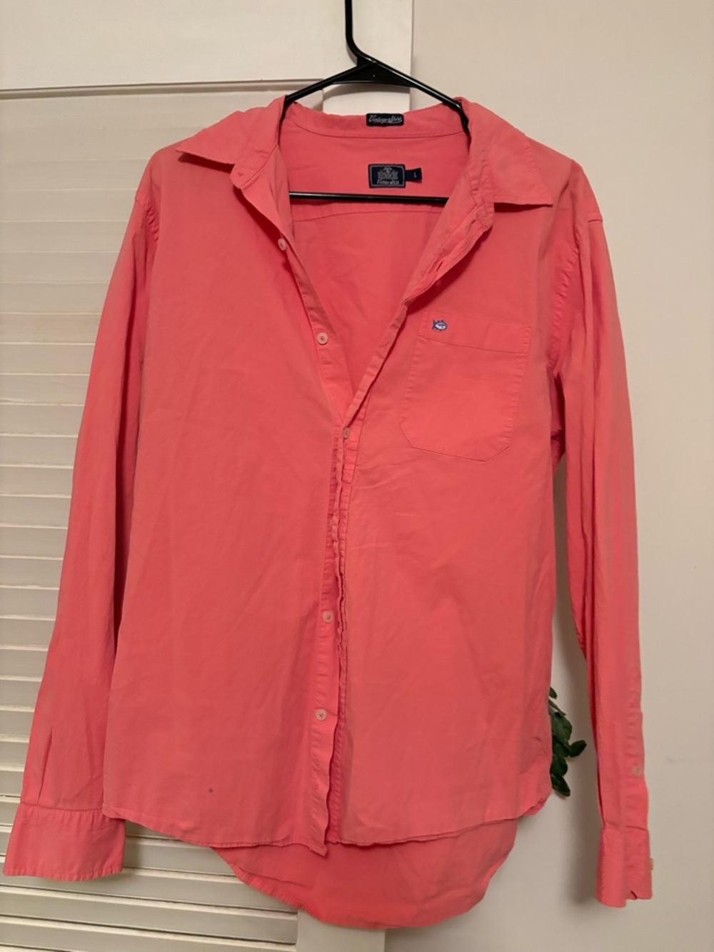 Southern Tide Coral Button-Up Shirt with Label